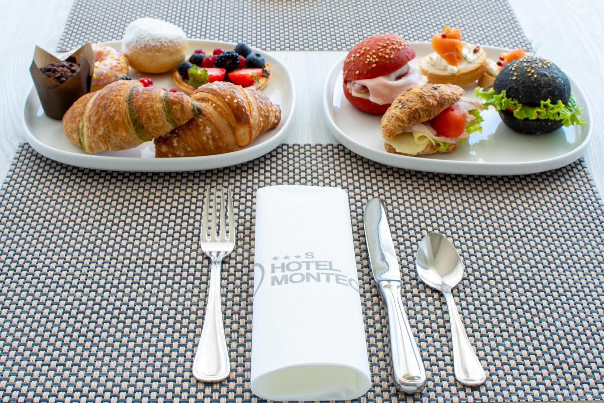 קאורלה Hotel Montecarlo 3 Stelle Superior מראה חיצוני תמונה