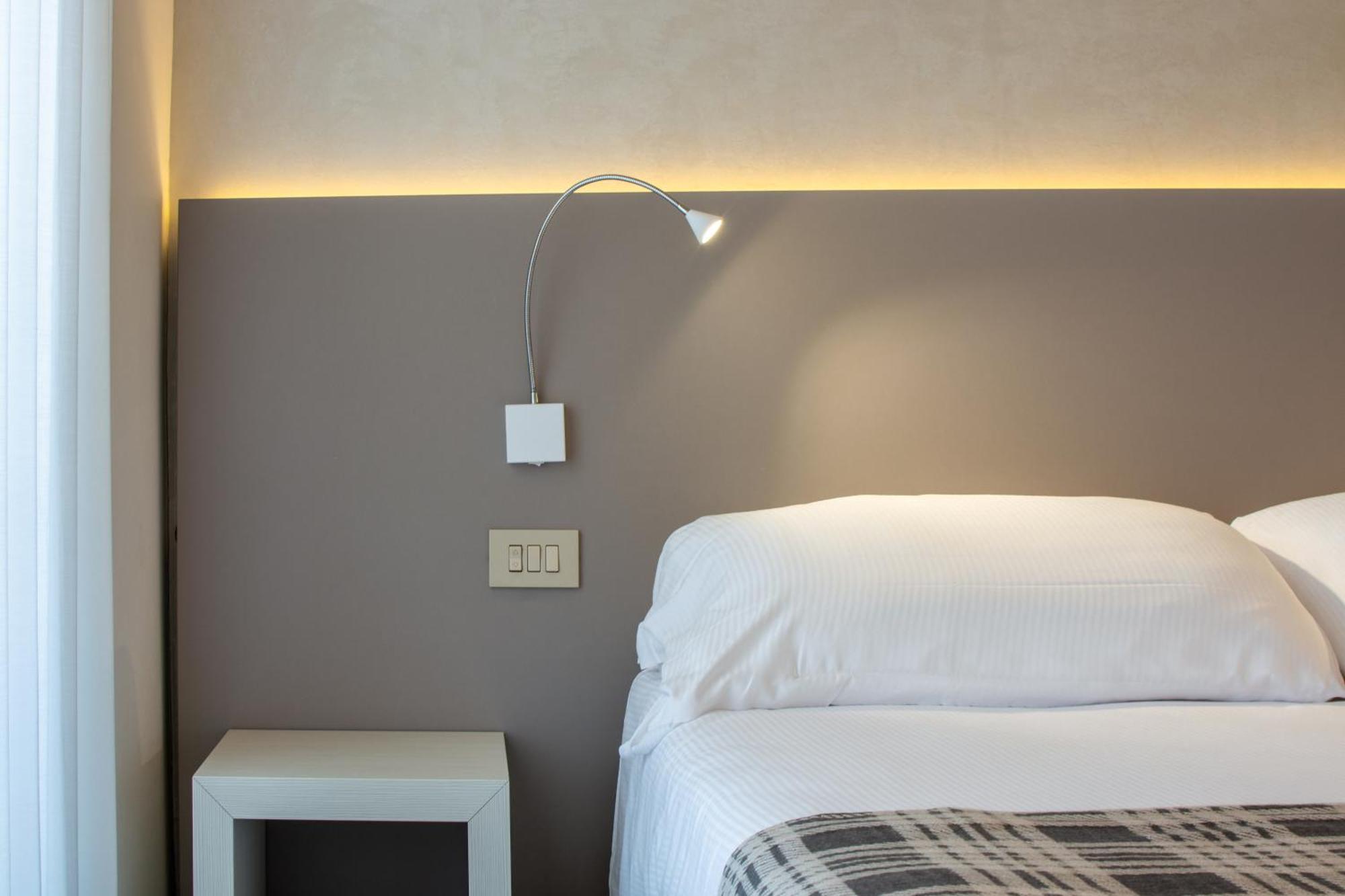 קאורלה Hotel Montecarlo 3 Stelle Superior מראה חיצוני תמונה