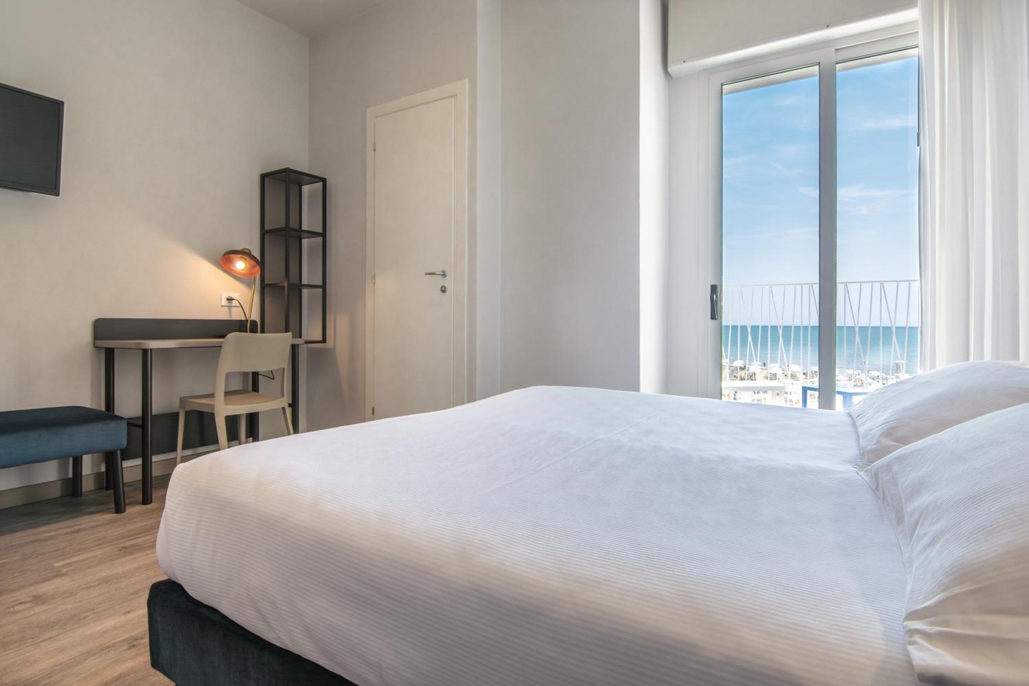 קאורלה Hotel Montecarlo 3 Stelle Superior מראה חיצוני תמונה